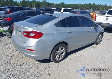 2019 Chevrolet Cruze Ls z USA, uszkodzony, nr VIN 1G1BC5SM8K7135338